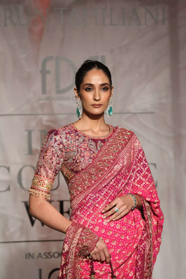 FDCI India Couture Week 2022: Tarun Tahiliani's The Painterly Dream ...