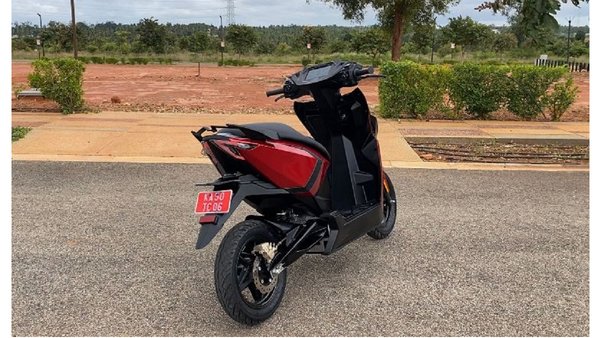 Saral Ek Electric Scooter Namma Red Tail