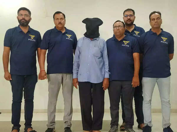 Ahmedabad: Dad kills drug addict, grinds up body parts (1)