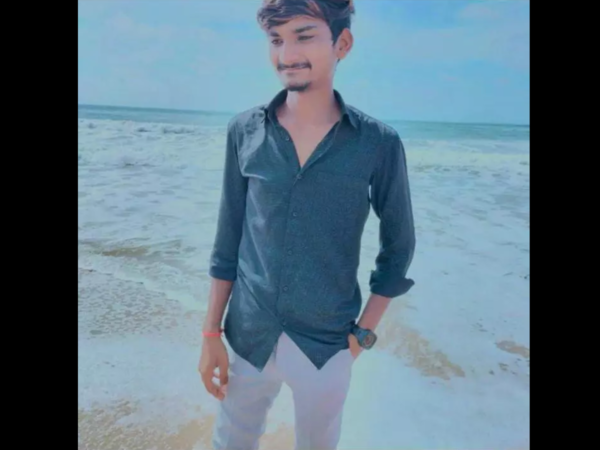 Ahmedabad: Dad kills drug addict, grinds up body parts (2)