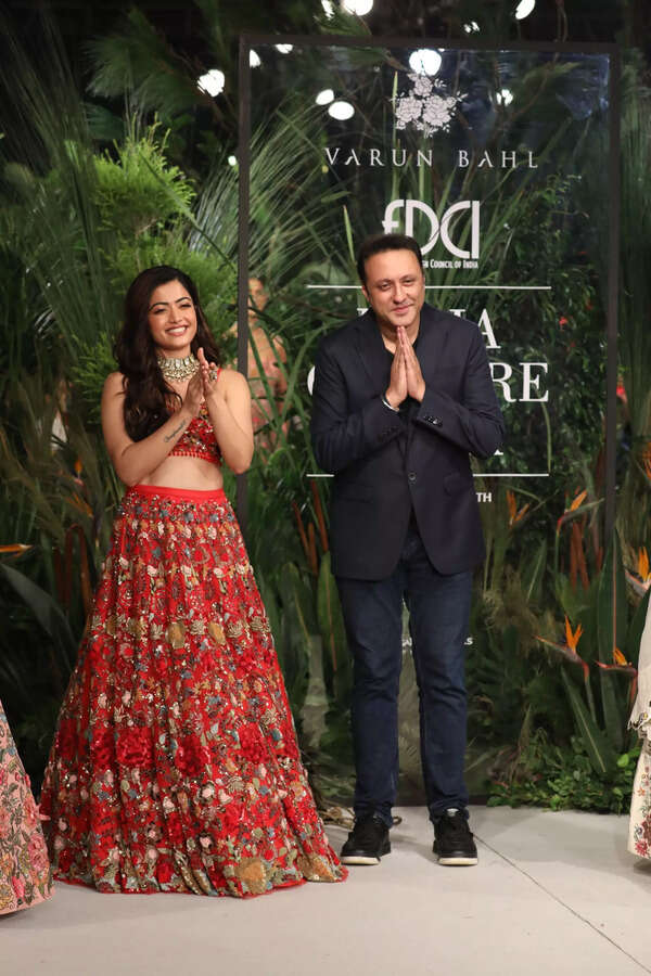 VARUN BAHL AT FDCI INDIA COUTURE WEEK 2022 (20)
