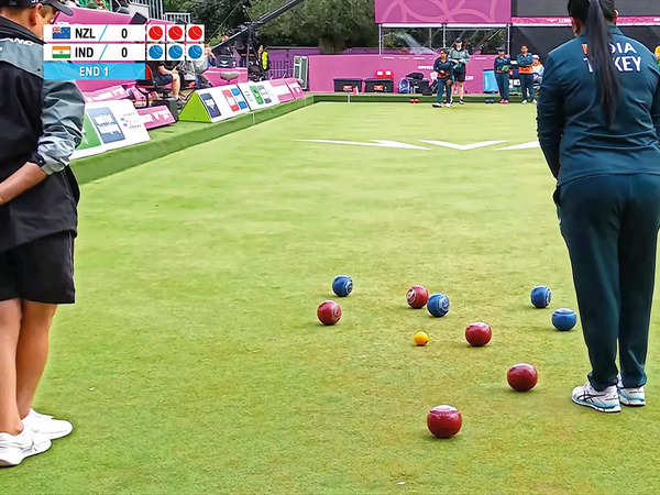 The objective of the game is to get the bowl closest to the jack (the yellow ball)