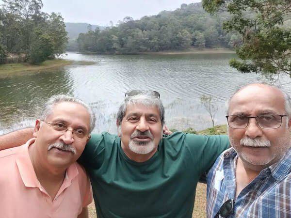 (Left to Right) AS Ravi Prakash, Vicky Chandhok and L Gopinath