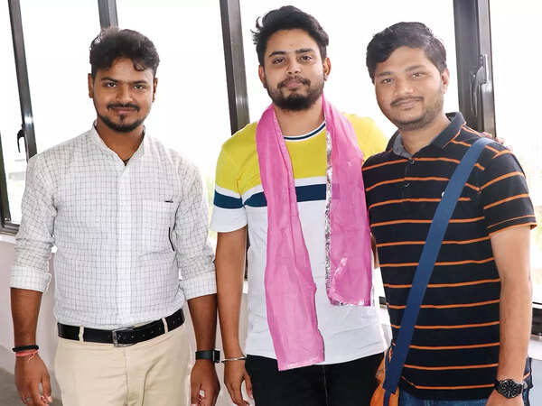 (L-R) Saurabh Kant Pandey, Prince Singh and Vicky