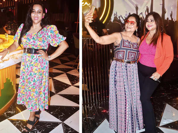 (L) Mansi Jindal (R) Neha Gupta and Charu Tripathi