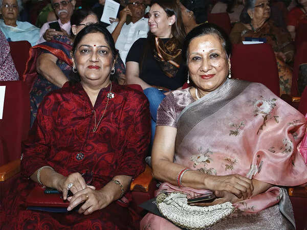 Rashmi Agarwal (L) and Rashmi Vaid