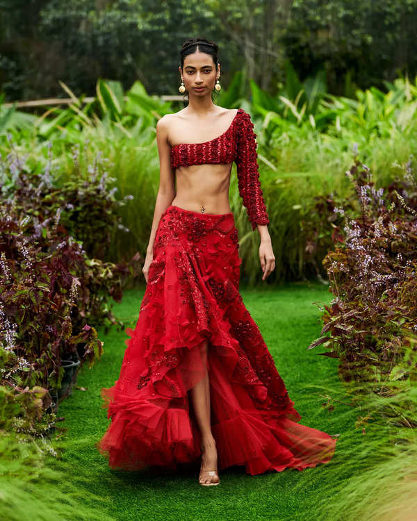 Coccinella Botanique Glory Skein Lehenga with Blouse available only at  Shivan and Narresh – SHIVAN & NARRESH