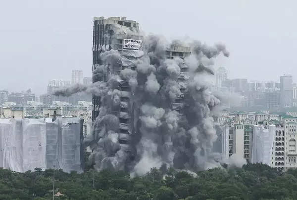 Supertech Twin Towers demolition in Noida (1).
