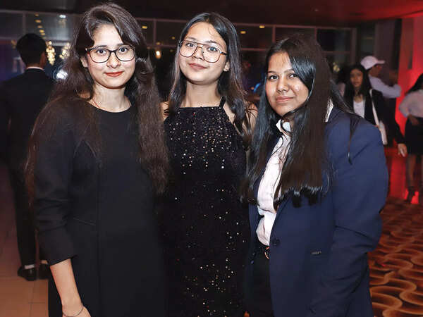 (L-R) Shagun, Bhavya and Vrinda