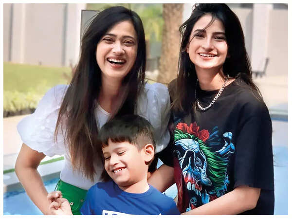 Shweta with Palak and Reyansh (Instagram)