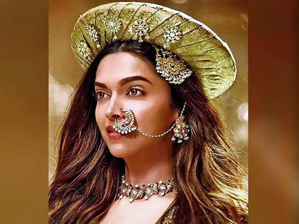Deepika Padukone Bajirao Mastani Nose Ring From traditional naths to minimal hoops: Nose rings for this wedding