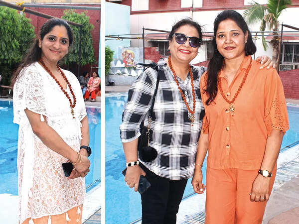 (L) Nidhee (R) Shalini and Nitya