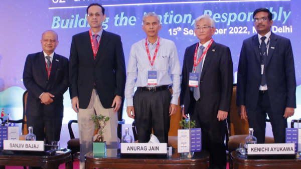 Central - Mr. Anurag Jain, Secretary, Ministry of Commerce and Industry, with Mr. Kenichi Ayukawa, President, SIAM (right) and other representatives