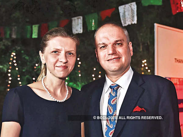 El embajador polaco Adam Burakowski con su esposa Agnieszka