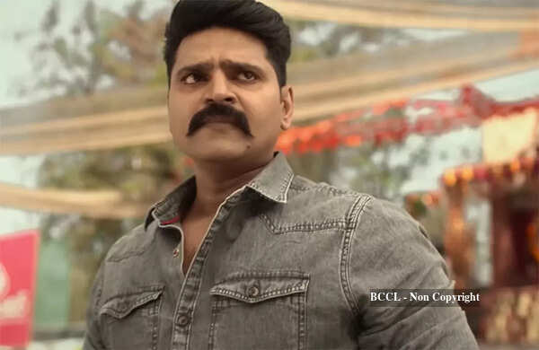 Alluri Movie Review: Sri Vishnu gives his best in this lengthy action ...