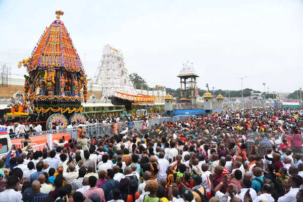 Religious ecstasy marks Rathotsavam procession at Tirumala | Amaravati ...