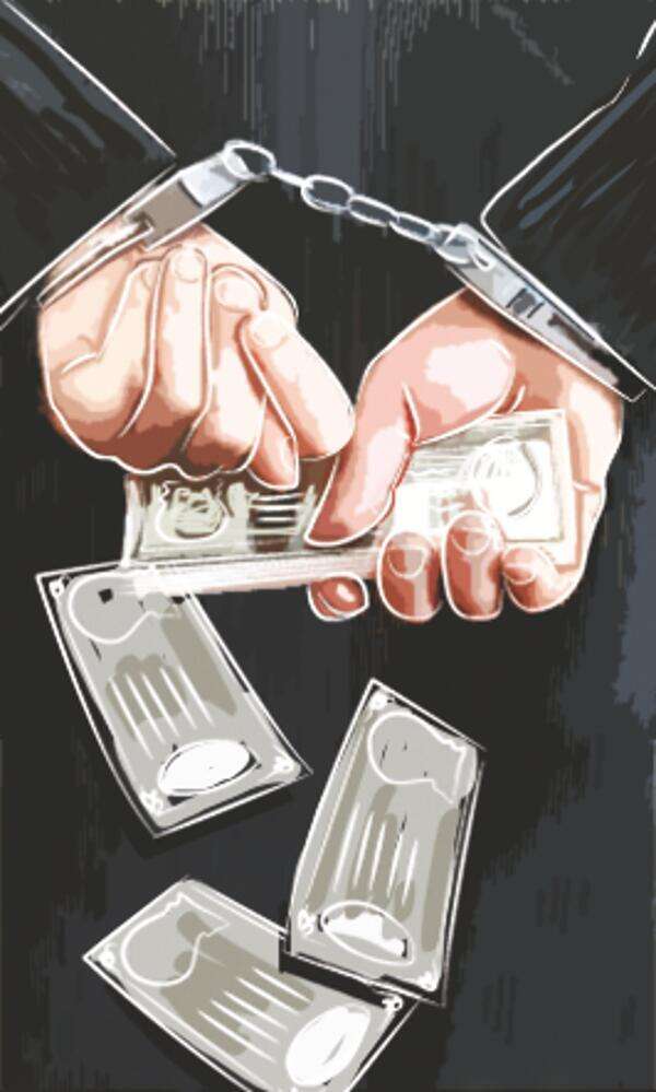 Govt suspends twotainted IPS officers