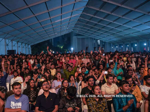 Students cheered on as they enjoyed watching Nizami Bandhu perform