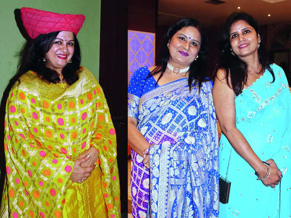 (L) Ashwani (R) Bhavana and Sharda