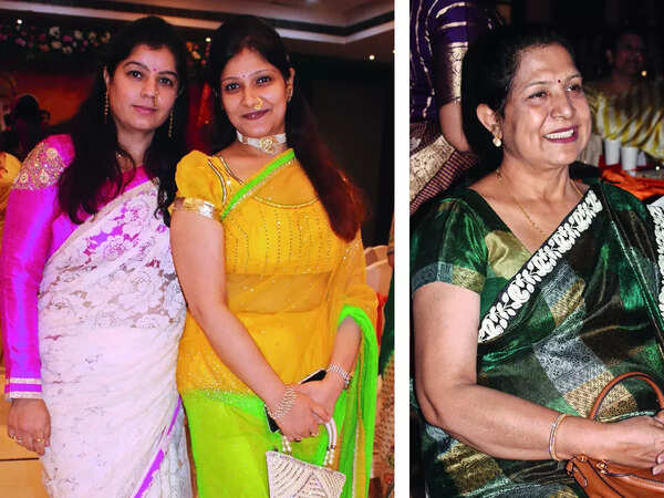 (L) Jaya and Roma (R) Jyoti Maheshwari