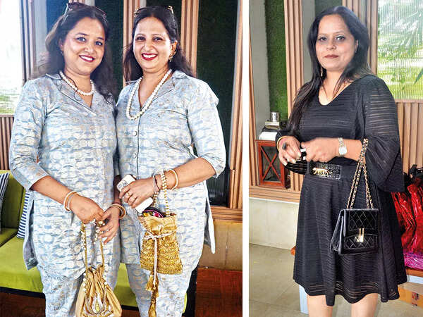 (L) Richa and Rashmi (R) Tanya