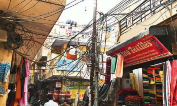 Oct 31 deadline over, MC starts removing loose, hanging cables