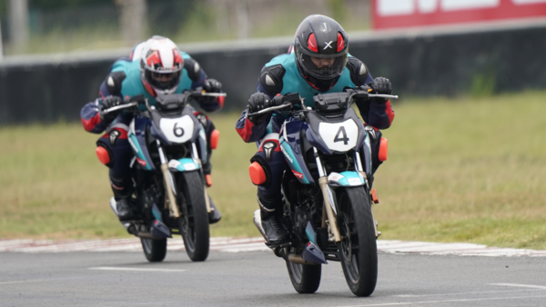 The Art Of Racing From The Heart 2022 Tvs Young Media Racer Program Round 3 Times Of India 