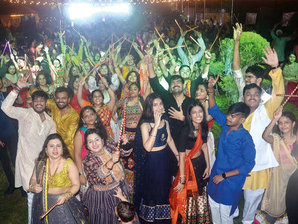 Crowd during dandiya night