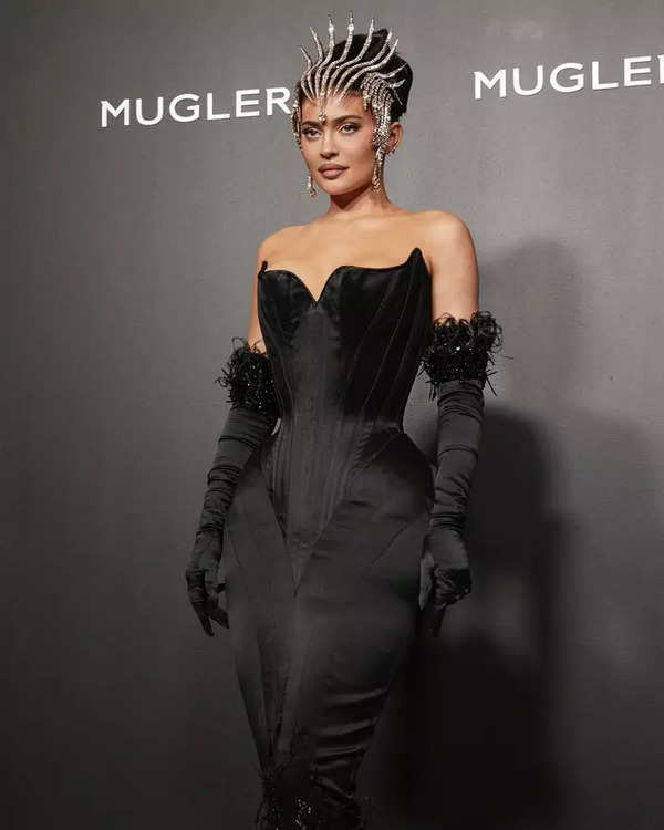 Kylie Jenner honours Thierry Mugler in a corset gown - Times of India