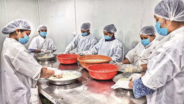Purandar Scores With Fruit Pulp And Spreads | Pune News – Times of India