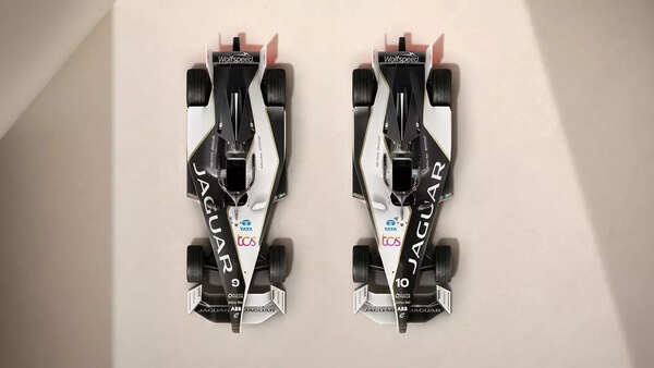Jaguar I-TYPE 6 top