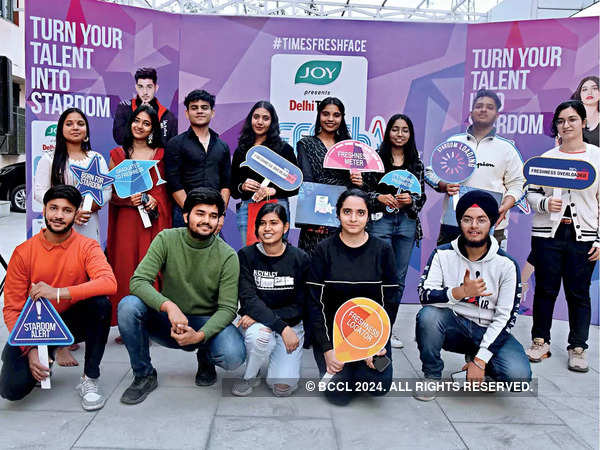 Bhagwan Parshuram Teknoloji Enstitüsü Yarı Finalistleri: Gauri Pandey, Priyanka Chakraborty, Junaid Choudhary, Manya Pandah, Sezal Sharma, Aarushi Jindal, Yajas Sharma, Mudita Khar, Prakash Pal, Sarvogya Sharma, Neha Yadav, Anchita Bhutani ve Tejinder Singh