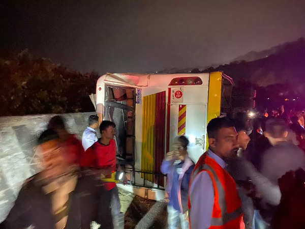 Bus accident in Raigad