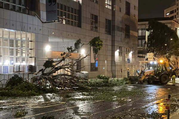 Hurricane-force wind gusts blow through California as part of the 'bomb  cyclone' hitting the coast