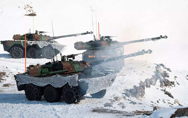 पश्चिम द्वारा महत्वपूर्ण कदम में यूक्रेन को फ्रांसीसी लड़ाकू वाहन मिलेंगे