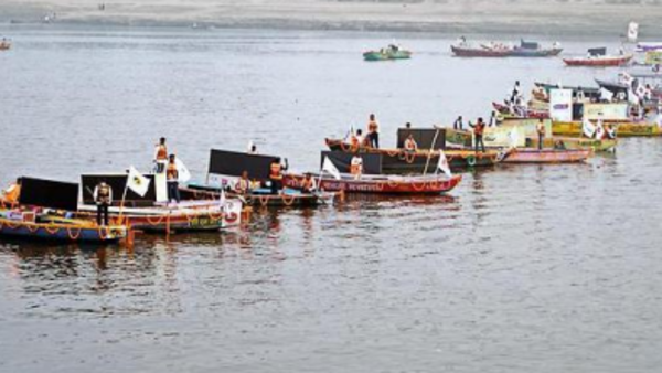 Varanasi, karbon emisyonlarını azaltmak için girişimler gösteriyor