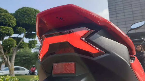 hero xoom 110 review tail