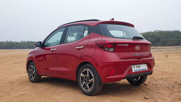 2023 Hyundai Grand i10 Nios arka