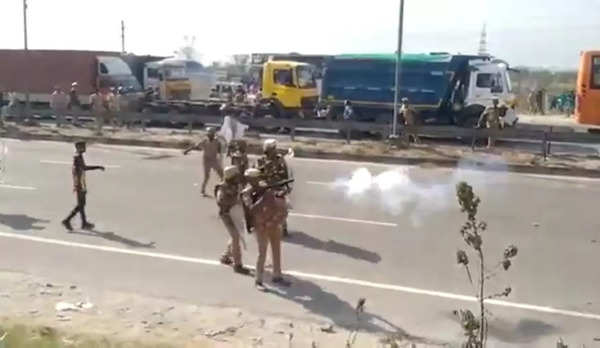 Chennai-Bengaluru highway blocked, vehicles damaged after permission ...