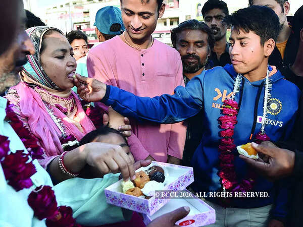 Prayagraj: U-19 champ Falak Naz’s resounding welcome in her hometown ...