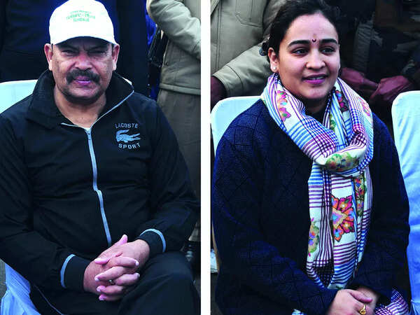 (L) KP Malik (R) Aparna Yadav