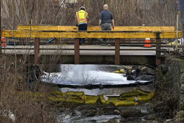 EPA chief at train derailment site: "trust the government"