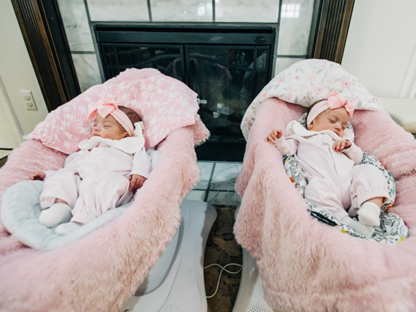 momo twins (1)