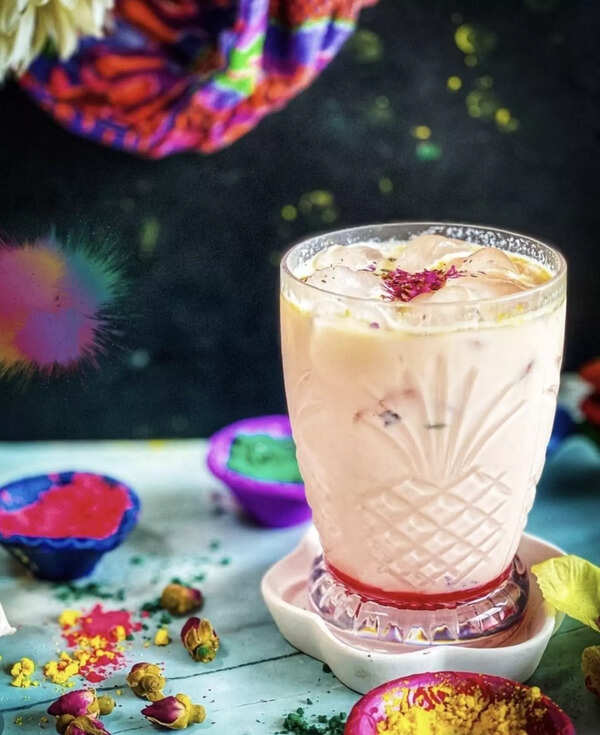 rose thandai latte (1)