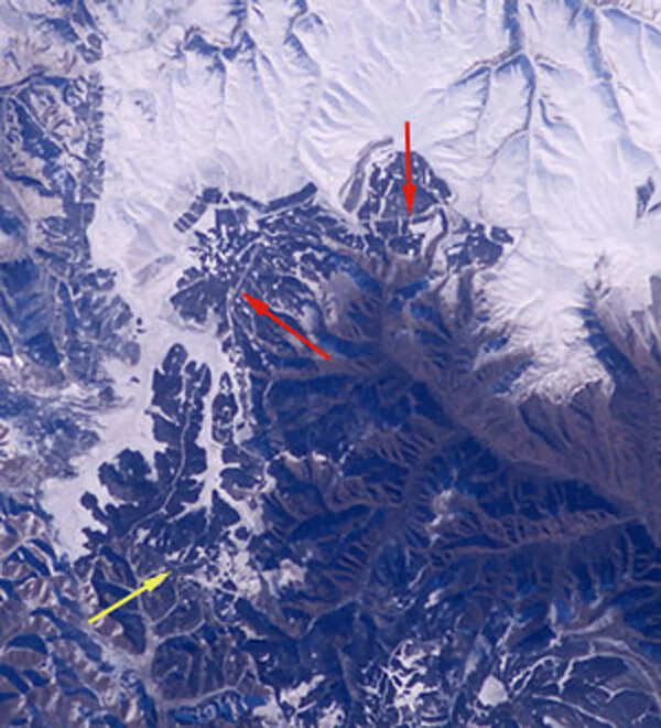 Is the Great Wall of China Visible from the Moon?