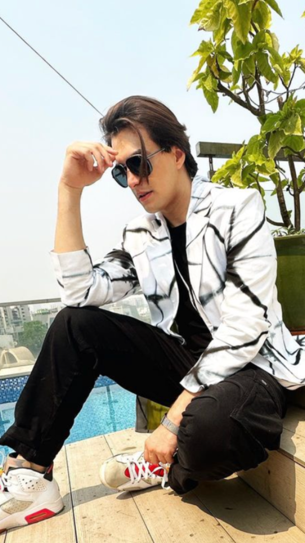 Mohsin Khan Pictures