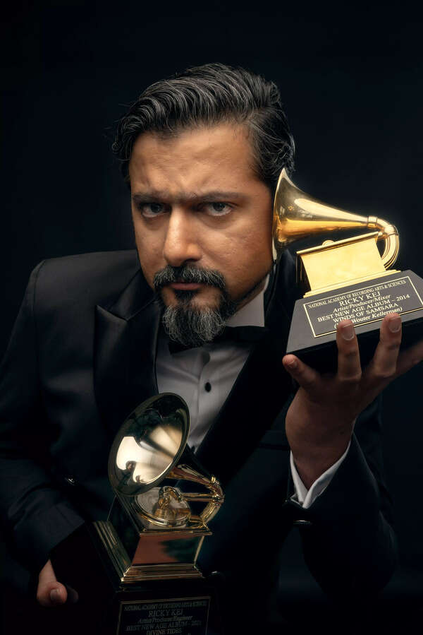 00 Ricky Kej 01