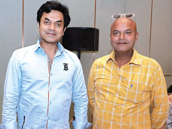 Dr Fahad Islahi (L) and Amir Silahi