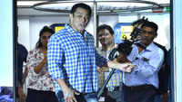 Salman loses his temper at a photographer during a press meet 