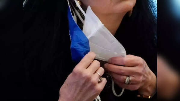 Non-compliance of mask mandates amongst vaccinated people
